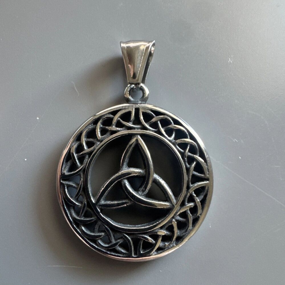 Celtic Trinity Knot Triquetra Pendant Stainless Steel 24 Inch Box Chain Gift Men